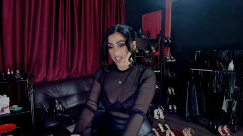 Snapshot of puffy_love chatting on December 2024 07:48:02 PM MissPuffyLove online show from December 2024 07:48:02 PM