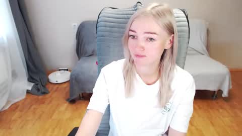 Snapshot of puma_ma chatting on October 2025 04:34:02 AM Polly online show from October 2025 04:34:02 AM