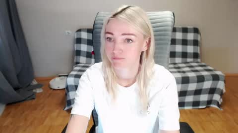 Polly online show from May 2026 03:56:02 AM
