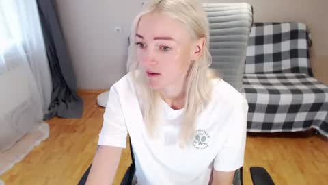 Polly online show from June 2026 06:23:01 AM