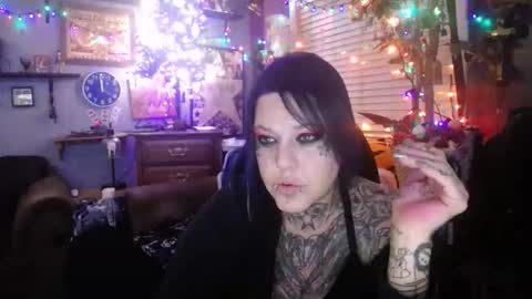 Pumpkin13 online show from December 2025 06:00:01 AM