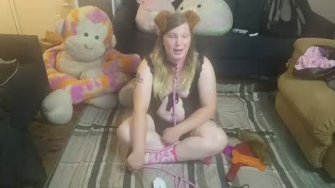puppygirllovestobeg online show from June 2026 07:36:02 AM