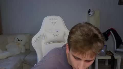 Jesse online show from September 2025 04:01:02 AM