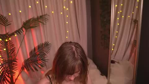 constant schedule Wednesday  Friday  Saturday  Sunday  The Rosemarie online show from November 2025 06:13:01 PM