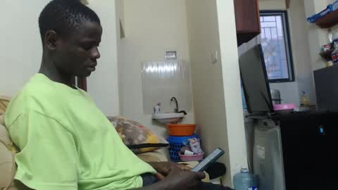 purple_hearts online show from October 2025 03:10:02 PM