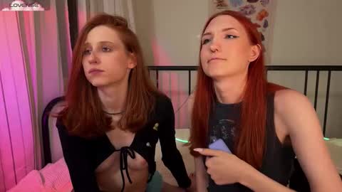 Snapshot of purplebeawer chatting on September 2025 07:17:02 PM Francine online show from September 2025 07:17:02 PM