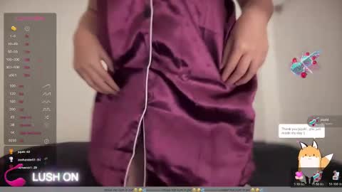 Alexis online show from November 2025 05:04:02 PM