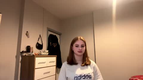 Anna online show from June 2026 07:36:01 PM