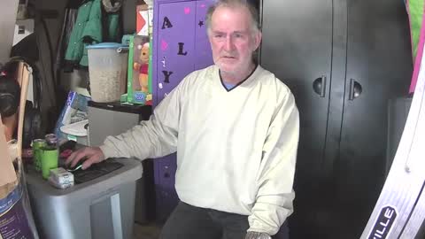 Snapshot of pussy_licker0127 chatting on December 2024 04:12:01 AM Mark online show from December 2024 04:12:01 AM