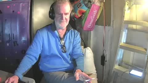 Snapshot of pussy_licker0127 chatting on February 2025 11:56:02 PM Mark online show from February 2025 11:56:02 PM