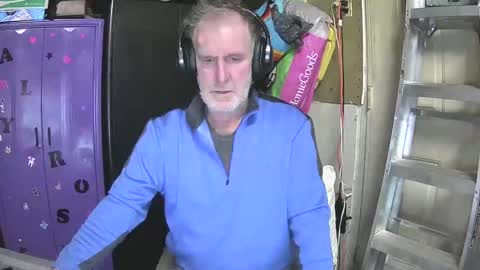 Snapshot of pussy_licker0127 chatting on March 2025 04:11:01 PM Mark online show from March 2025 04:11:01 PM