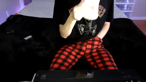 Snapshot of pussylover2182 chatting on December 2024 08:19:02 AM pussylover2182 online show from December 2024 08:19:02 AM