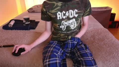 Snapshot of pussylover2182 chatting on December 2024 03:38:02 AM pussylover2182 online show from December 2024 03:38:02 AM