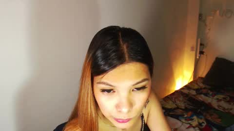 Snapshot of pussywetandwild chatting on January 2025 01:21:01 PM LHARA online show from January 2025 01:21:01 PM