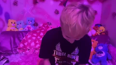 Snapshot of pvnkpixie chatting on September 2025 03:14:01 PM pvnkpixie online show from September 2025 03:14:01 PM