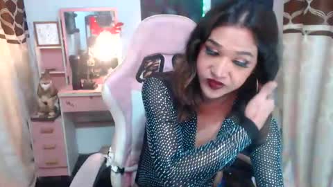 Queen Agatha online show from October 2025 03:42:01 PM