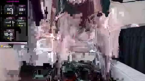 qianqian_ online show from December 2025 11:37:01 AM