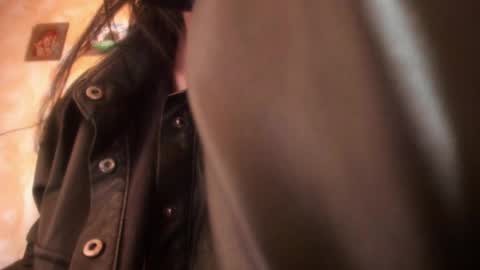 Snapshot of qtxwrm31 chatting on February 2025 12:28:01 PM L online show from February 2025 12:28:01 PM