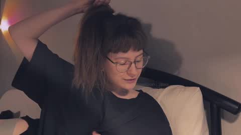    online show from December 2024 03:32:02 PM