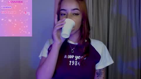 Snapshot of quee_tiana chatting on January 2026 04:27:02 AM your princess online show from January 2026 04:27:02 AM