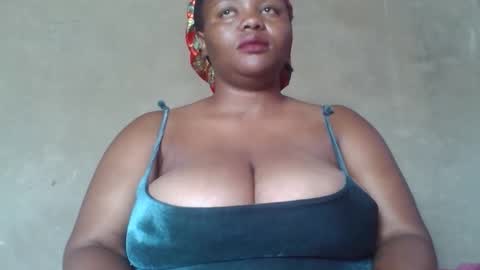 queen2302 online show from March 2026 06:19:01 AM