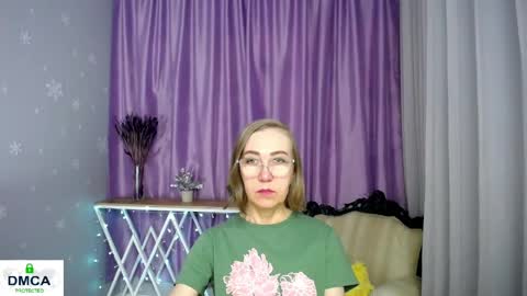 Snapshot of queen_a_n_i chatting on May 2026 09:25:02 AM A N I Ill be here on December 1st online show from May 2026 09:25:02 AM