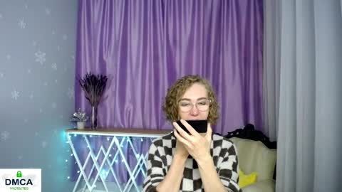 Snapshot of queen_a_n_i chatting on May 2026 08:10:02 AM A N I Ill be here on December 1st online show from May 2026 08:10:02 AM