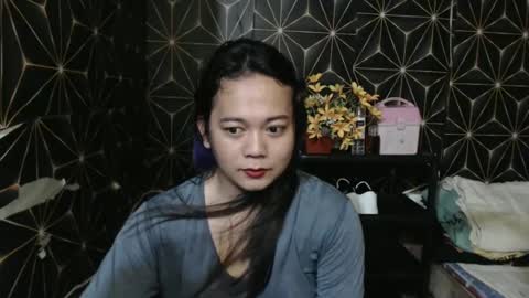 queen_ennah online show from December 2024 04:06:02 AM