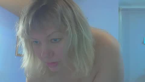 queen_jane8 online show from November 2025 04:55:01 PM