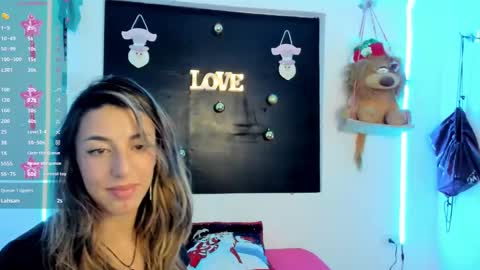 Snapshot of queen_natttyy chatting on December 2024 07:50:02 AM queen_natttyy online show from December 2024 07:50:02 AM