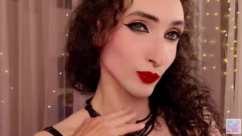 Snapshot of queen_of_tease chatting on October 2025 08:50:02 PM queen_of_tease online show from October 2025 08:50:02 PM