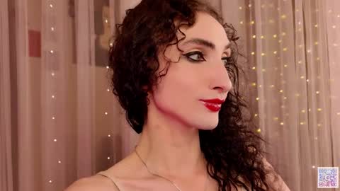Snapshot of queen_of_tease chatting on October 2025 06:09:01 PM queen_of_tease online show from October 2025 06:09:01 PM