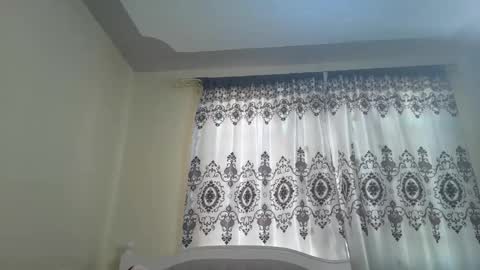 queen online show from January 2026 12:54:02 PM