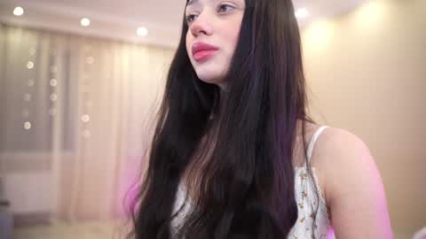 Nelly  INSTA  queenelia  online show from January 2026 01:49:01 PM