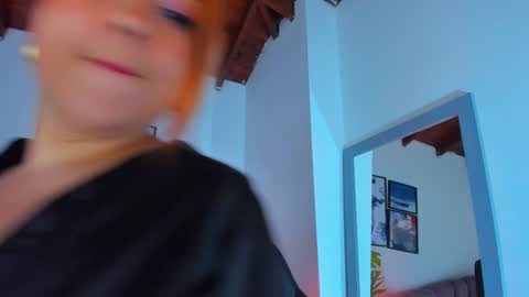 Queen online show from January 2025 01:22:01 AM