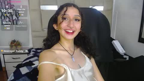 QUEENJEENN online show from January 2025 09:52:01 PM