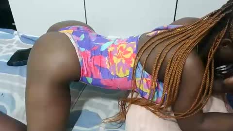 Latasha online show from November 2025 06:19:02 AM