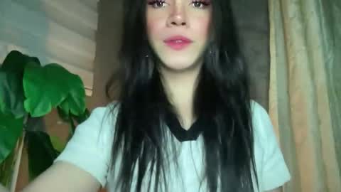 QUEEN online show from September 2025 07:53:01 AM