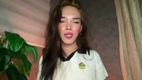 QUEEN online show from October 2025 05:30:01 PM