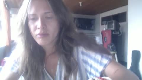 Nico online show from November 2025 10:10:02 PM