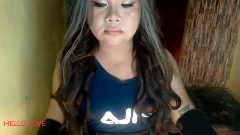 Snapshot of queenofdominant chatting on November 2025 11:21:01 AM kesh online show from November 2025 11:21:01 AM