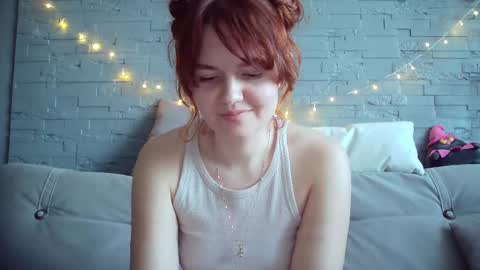 Snapshot of queenofmodels chatting on February 2025 01:28:01 PM QueenOfModels online show from February 2025 01:28:01 PM