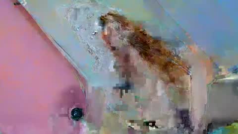 QUEEN online show from February 2025 04:33:01 PM