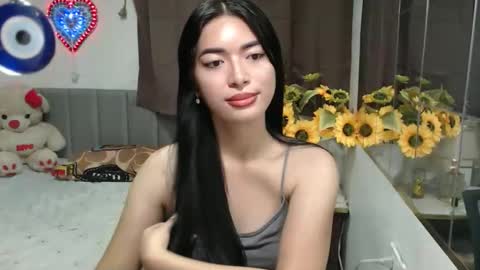 QueenPinay69 online show from December 2025 12:58:01 PM