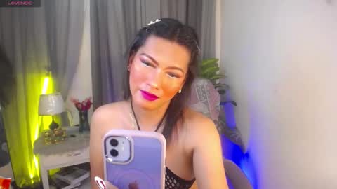 Snapshot of queensabbyvee chatting on November 2025 02:05:04 PM Sabrina online show from November 2025 02:05:04 PM