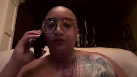 Queen Hilarity online show from February 2026 02:01:02 AM