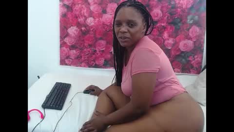 Snapshot of queenteex6993 chatting on February 2026 07:12:01 AM queenteex6993 online show from February 2026 07:12:01 AM