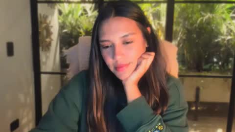 Val  -  online show from November 2025 04:00:01 AM