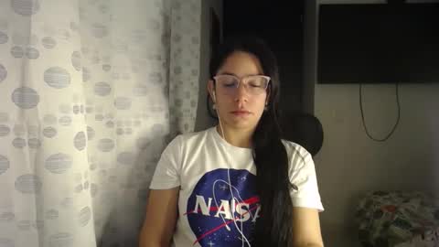 Paola online show from May 2026 03:25:01 AM