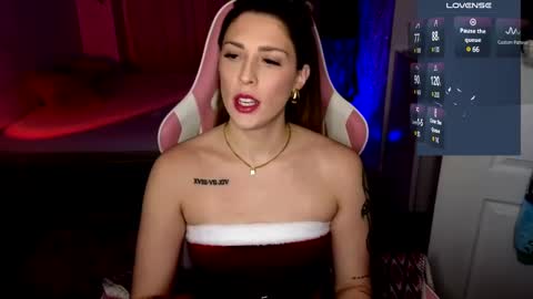 Snapshot of queenx_lexy chatting on December 2024 07:44:01 PM queenx_lexy online show from December 2024 07:44:01 PM